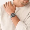 FS5944_onwrist.webp