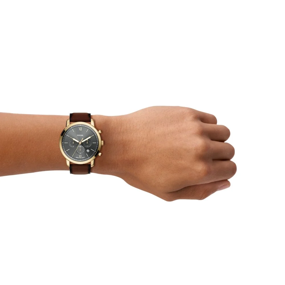 FS6162-onwrist (1)